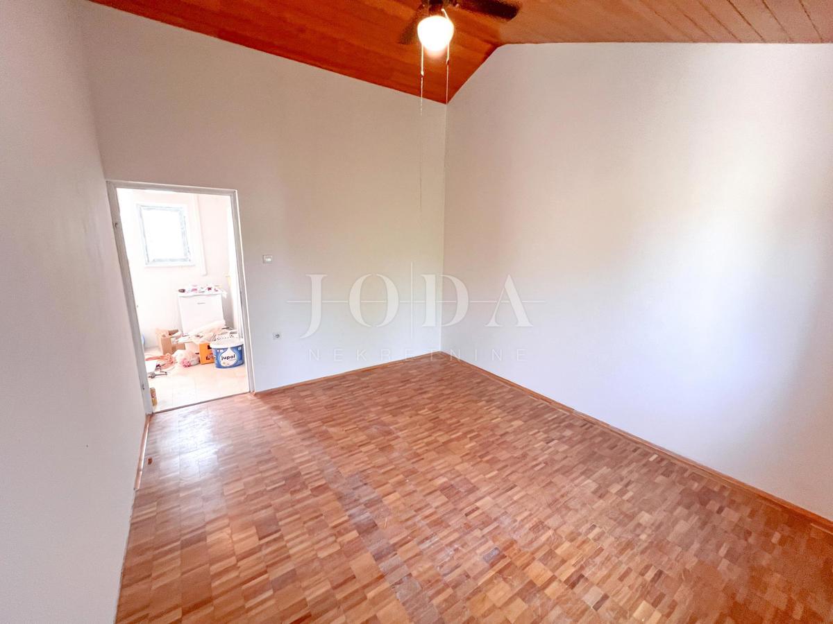 Appartamento in vendita a Selce, ottima posizione e vista mare