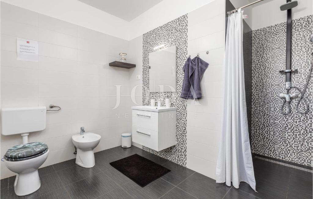 Casa Marčana, 299m2