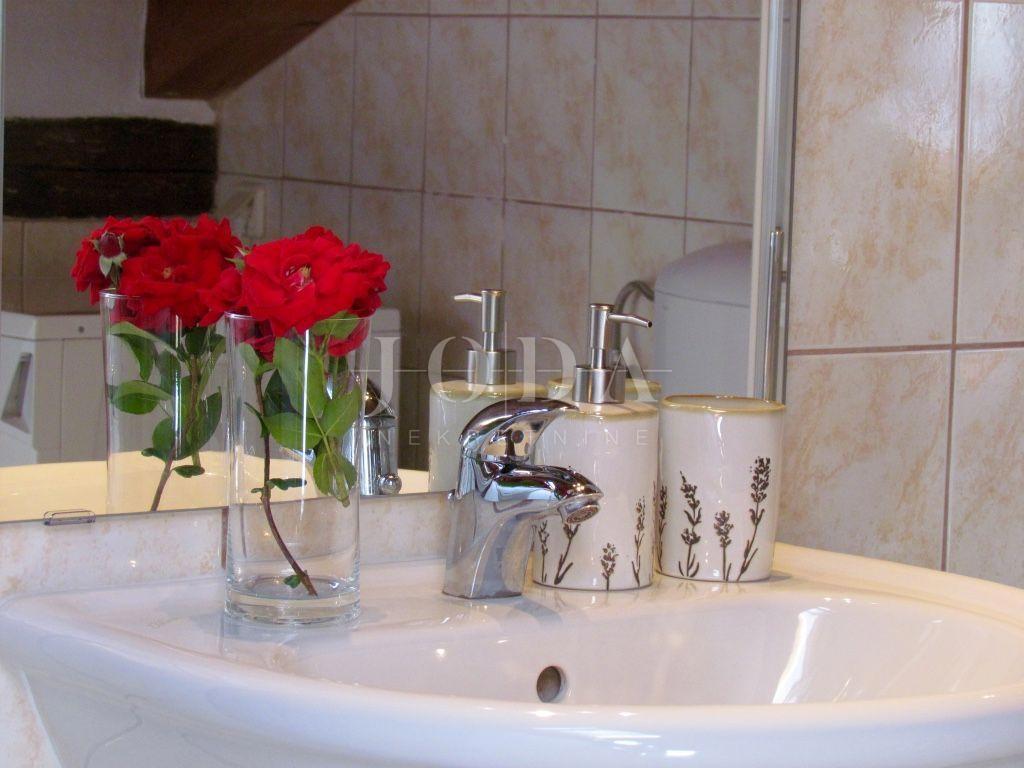 Allogio Brtonigla, 68m2