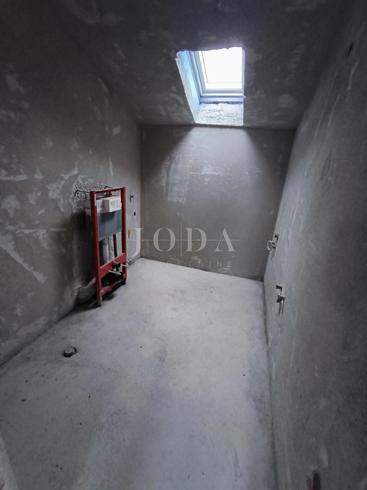 Allogio Bunica-biličevica, Senj