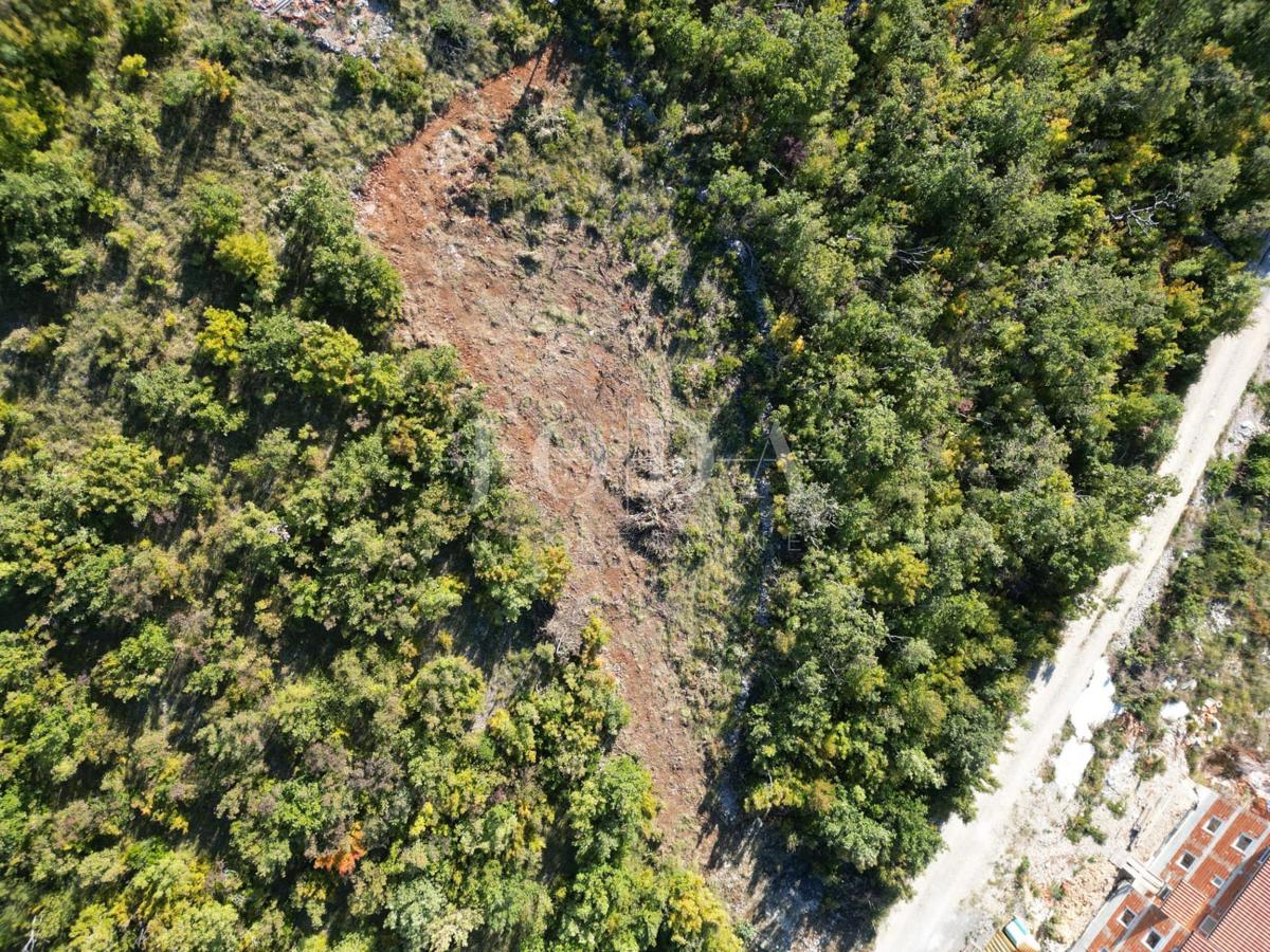 Crikvenica terreno con permesso di costruzione valido