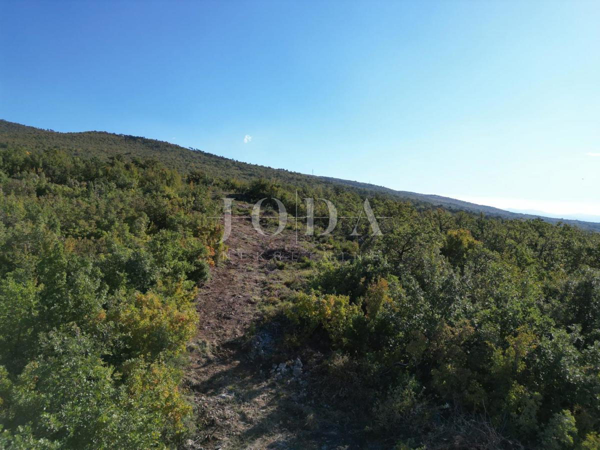 Crikvenica terreno con permesso di costruzione valido