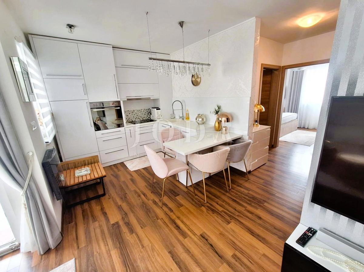 Möblierte Einzimmerwohnung in Meeresnähe, Šilo