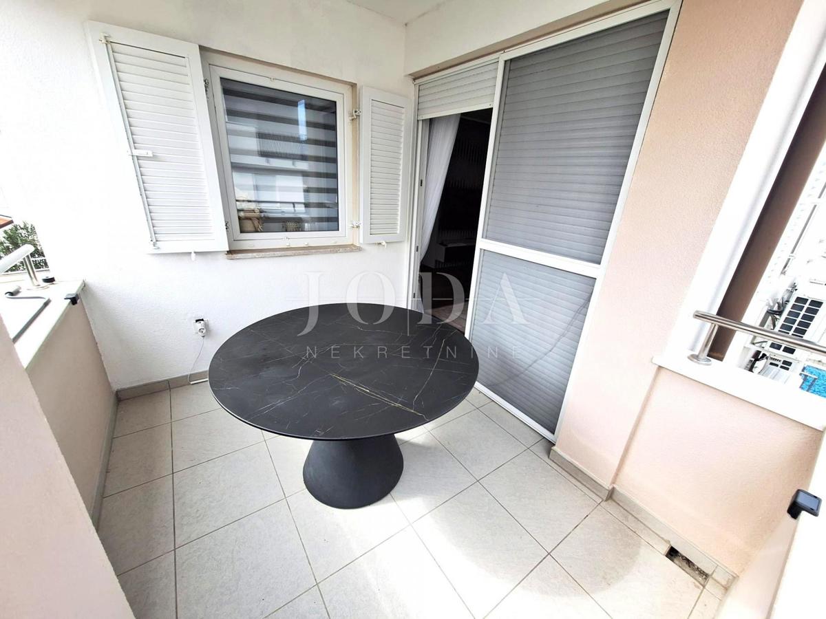 Möblierte Einzimmerwohnung in Meeresnähe, Šilo