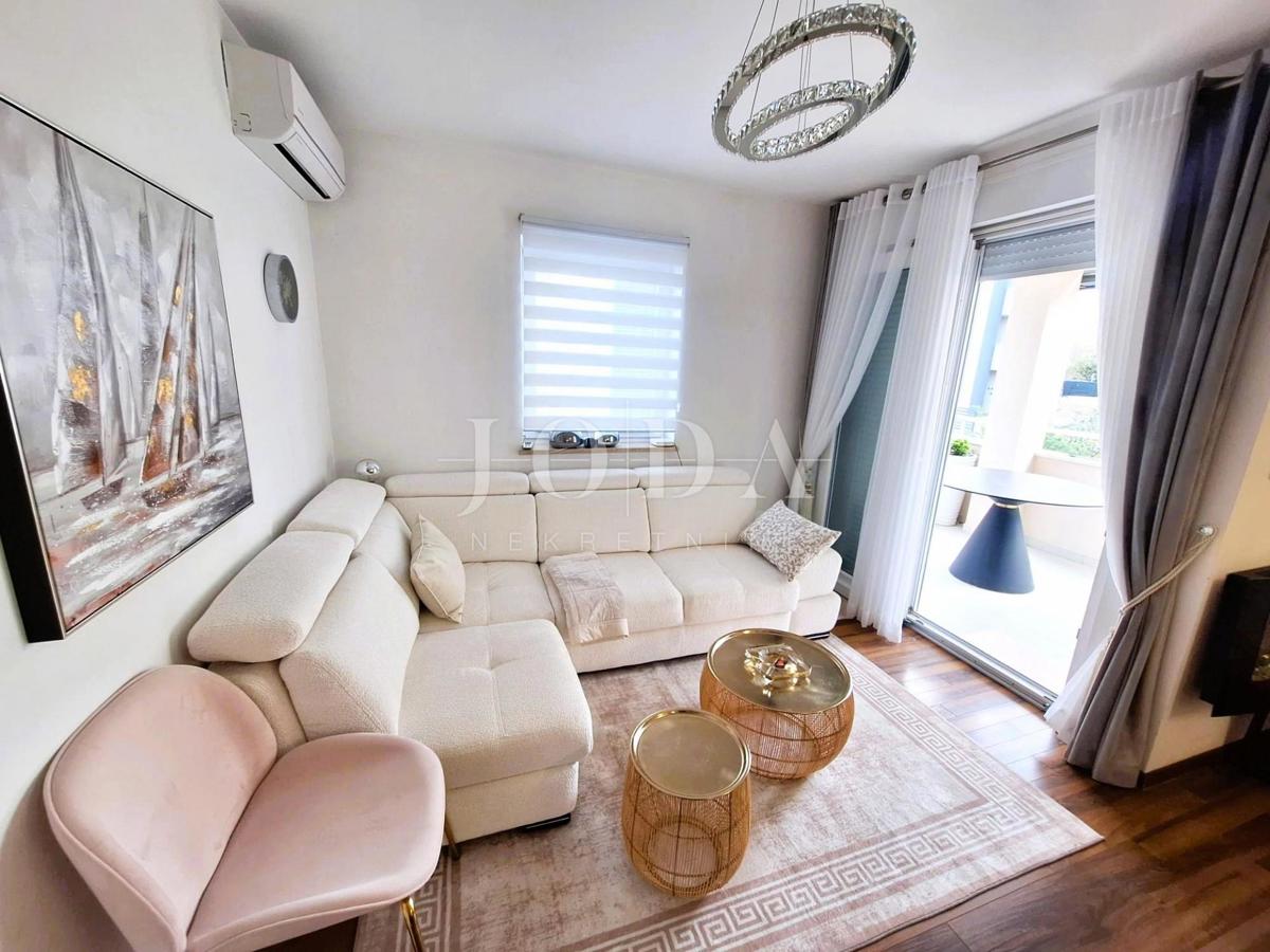 Möblierte Einzimmerwohnung in Meeresnähe, Šilo