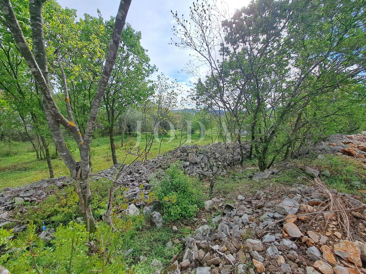 Città di Krk - terreno edificabile in zona tranquilla