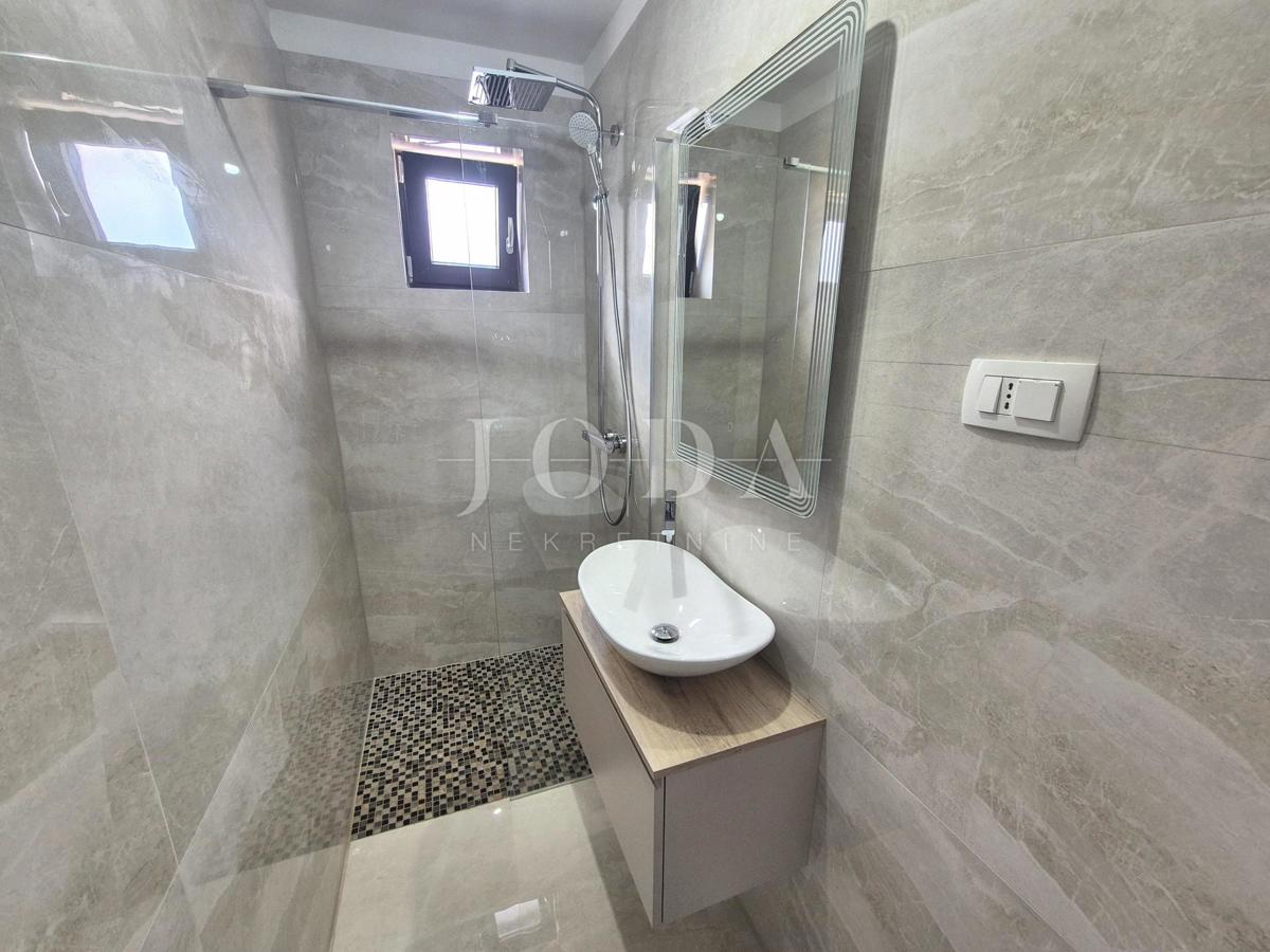 Apartment with a beautiful view of the sea in Malinska