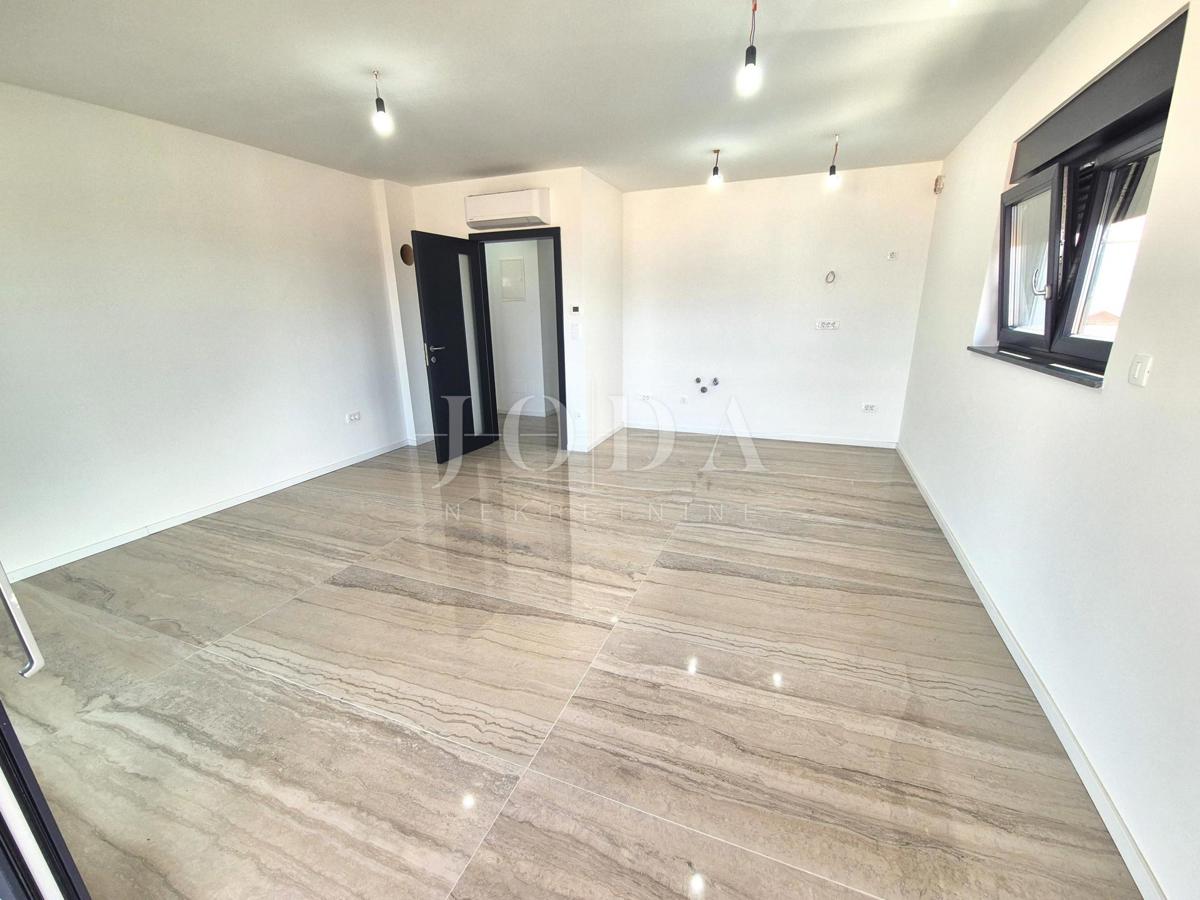 Apartment with a beautiful view of the sea in Malinska