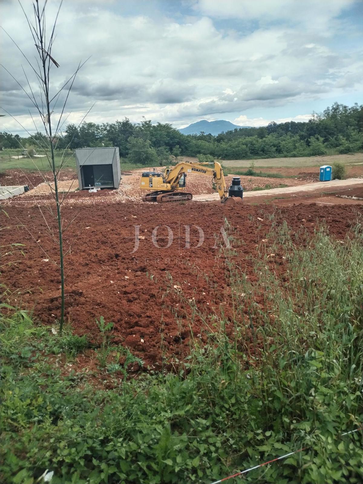 Terreno Labin, 900m2