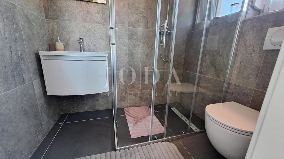 Vrbnik - nuova casa con vista mare