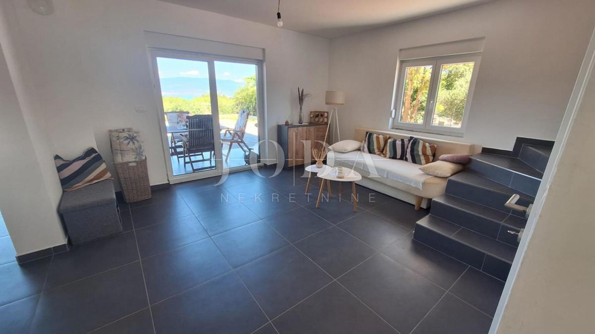 Vrbnik - nuova casa con vista mare