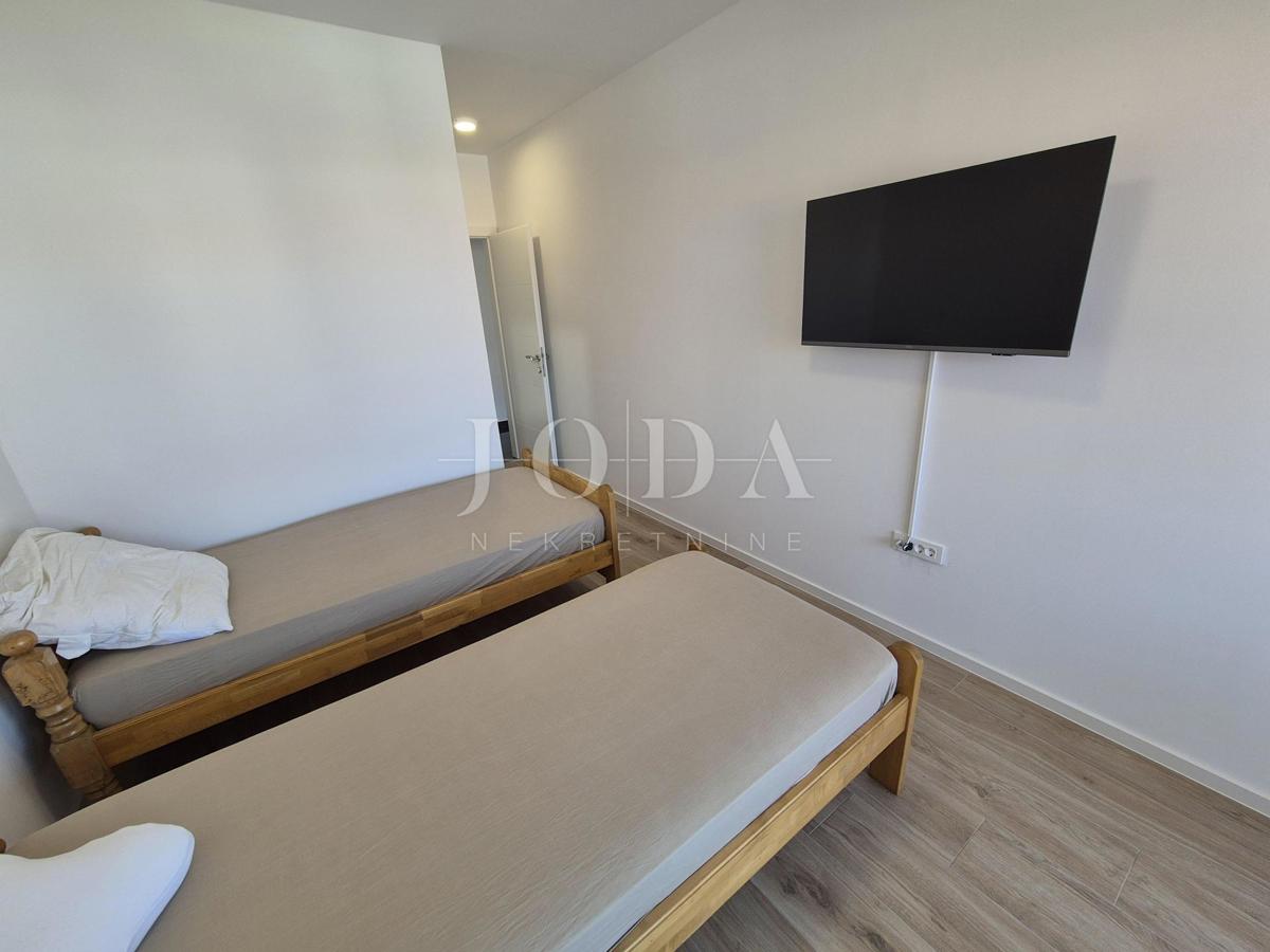 Malinska, nuova arredata con piscina