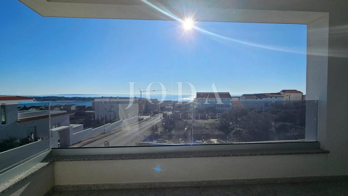 Nuovo edificio Novalja