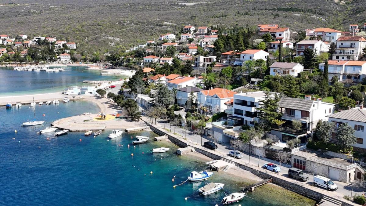 Appartamento Jadranovo prima fila al mare
