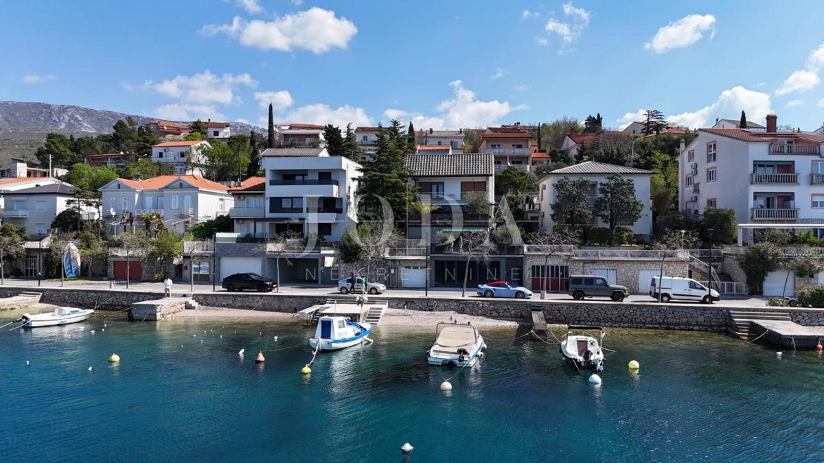 Appartamento Jadranovo prima fila al mare