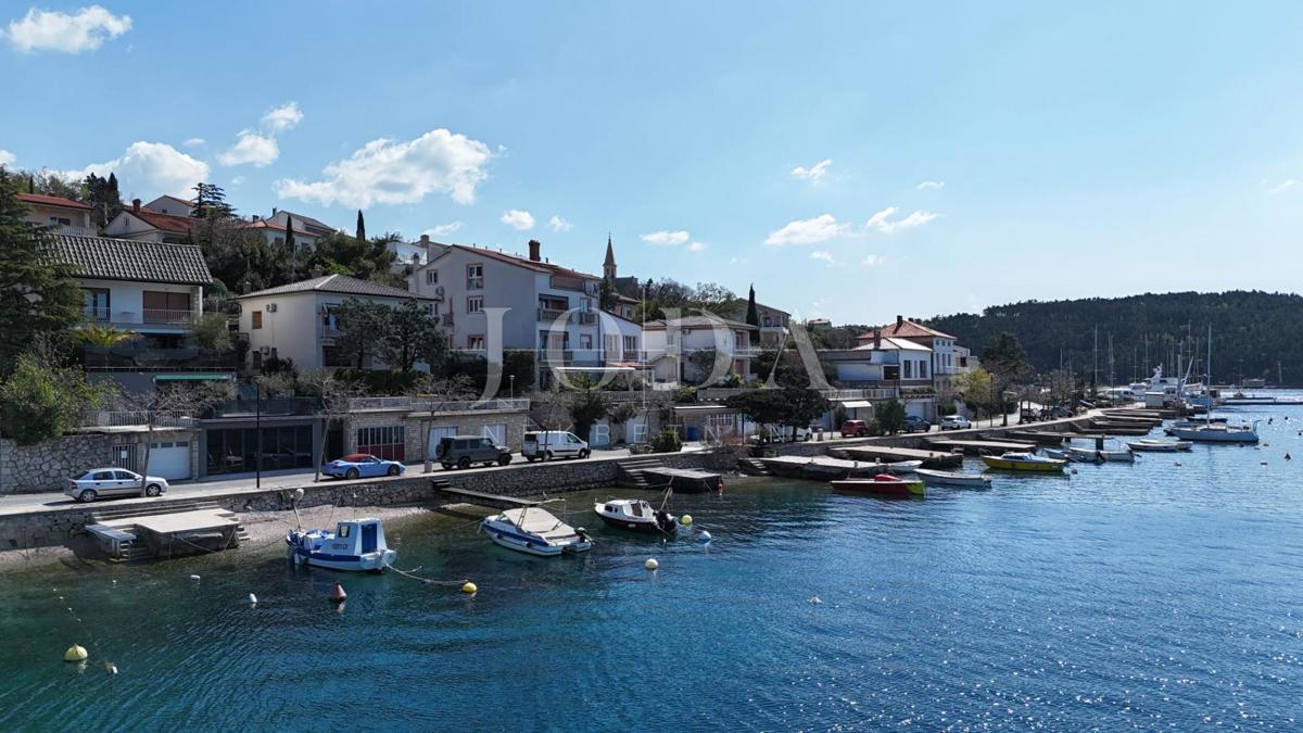 Appartamento Jadranovo prima fila al mare