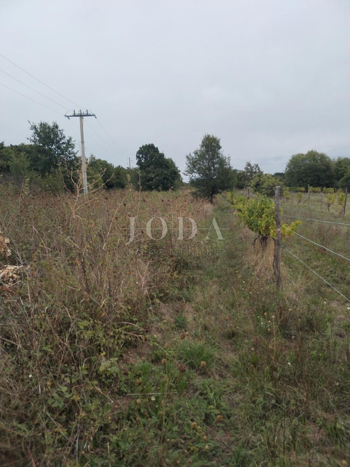 Terreno Labin, 1.980m2