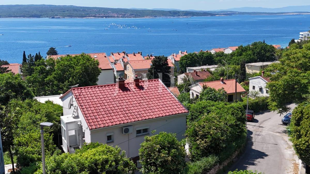 Casa con 3 appartamenti vicino al mare