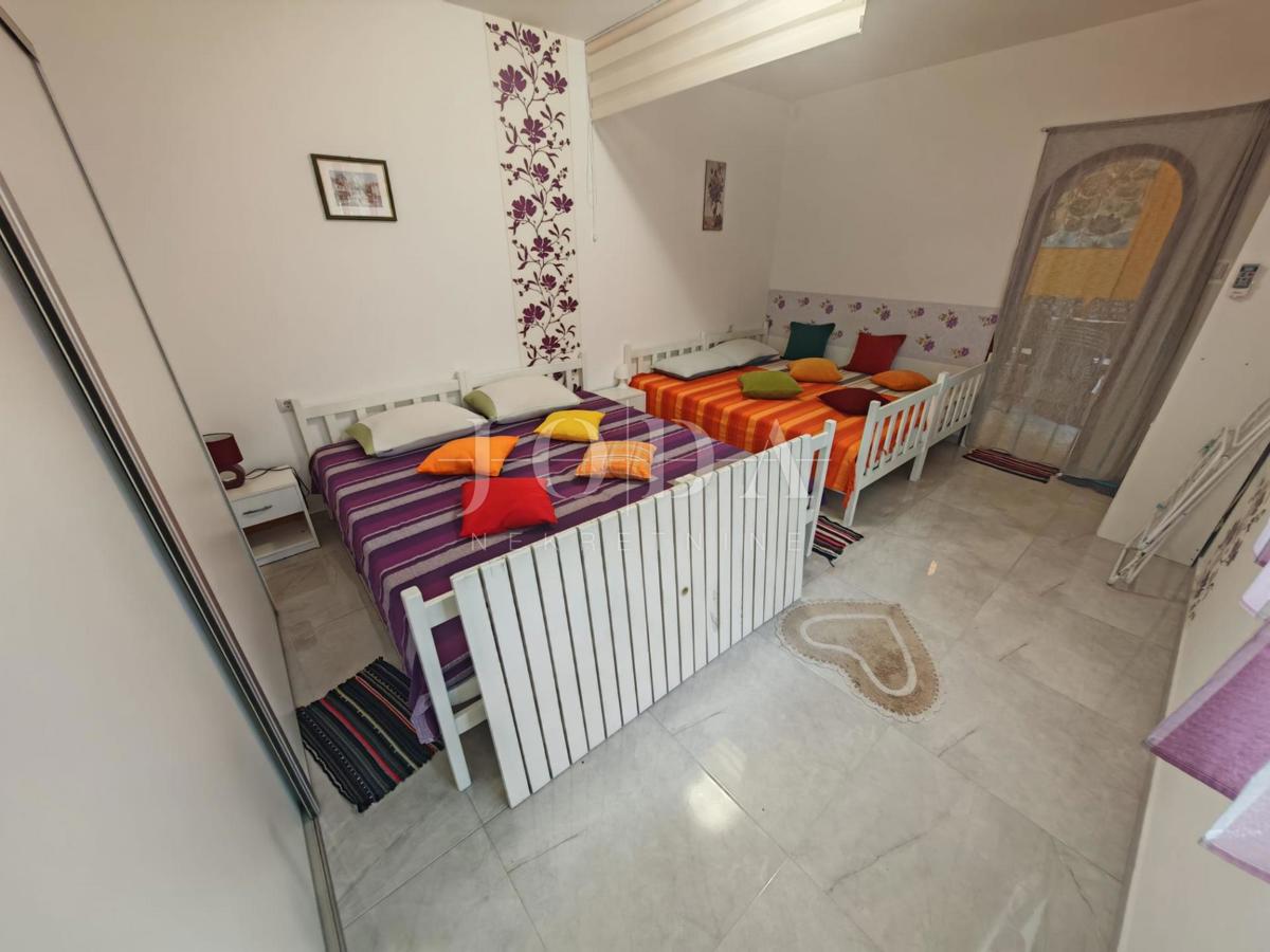 Casa con 3 appartamenti vicino al mare