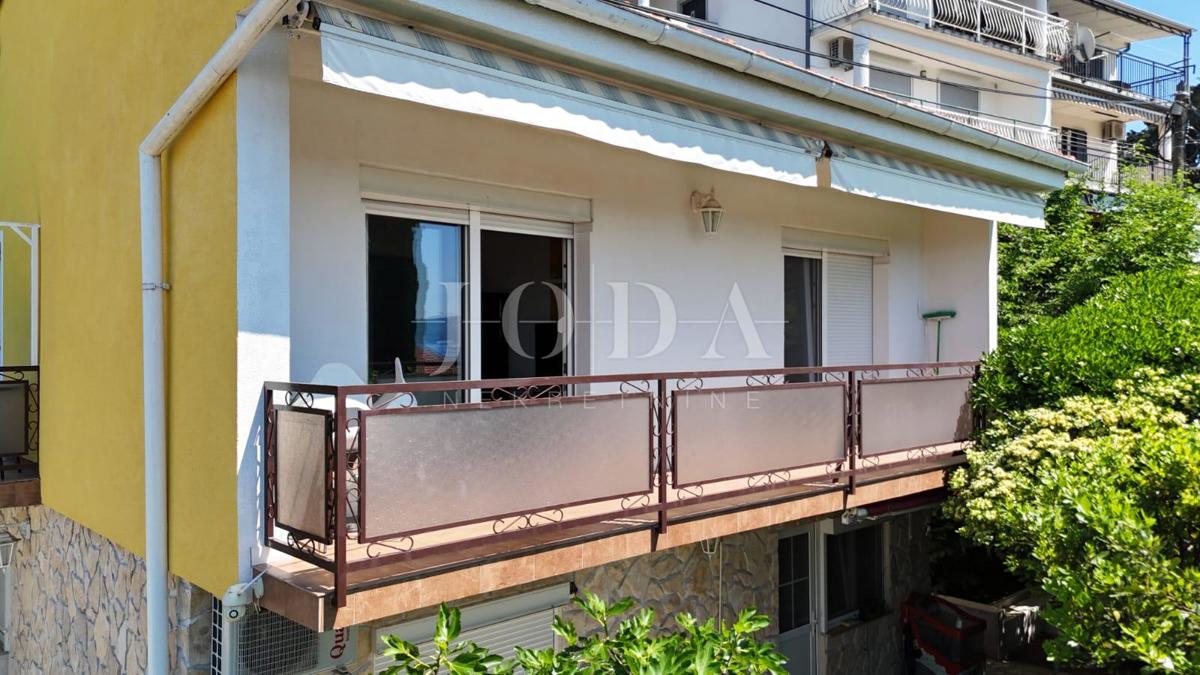 Casa con 3 appartamenti vicino al mare