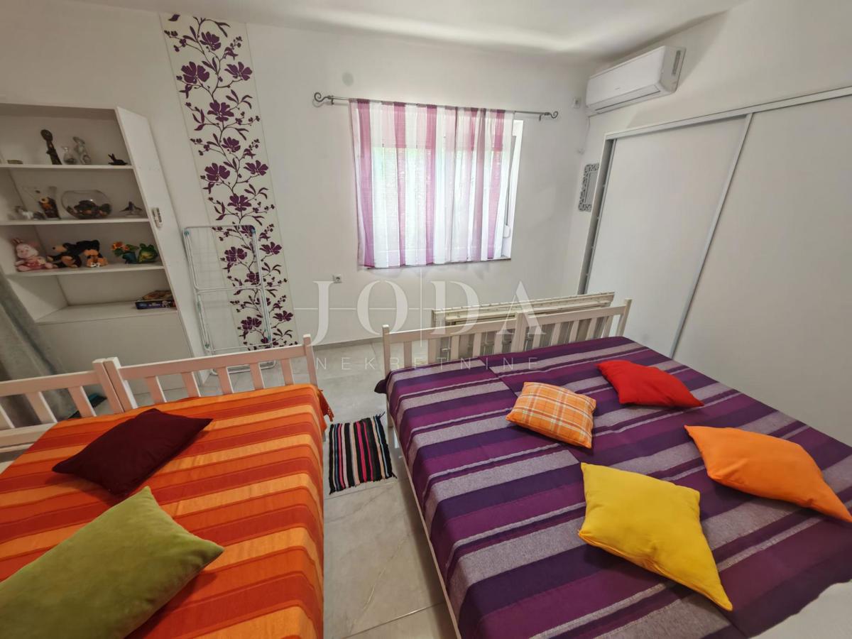 Casa con 3 appartamenti vicino al mare