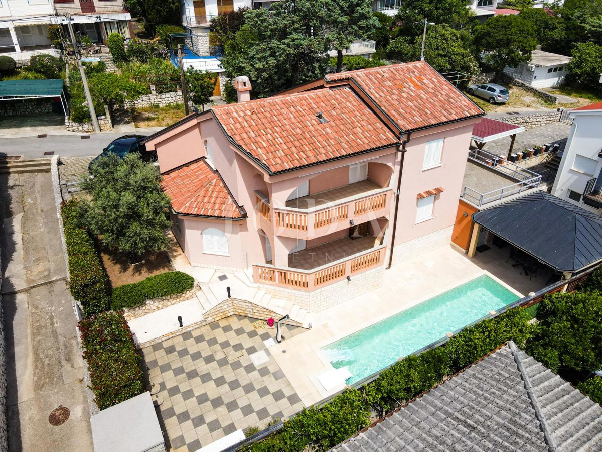 Novi Vinodolski casa con piscina