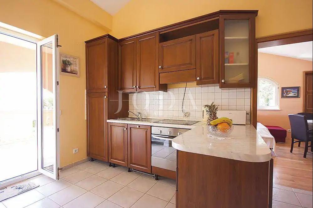 Novi Vinodolski casa con piscina