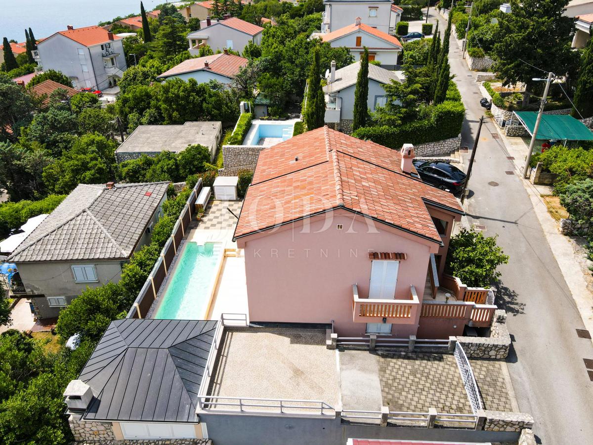 Novi Vinodolski casa con piscina