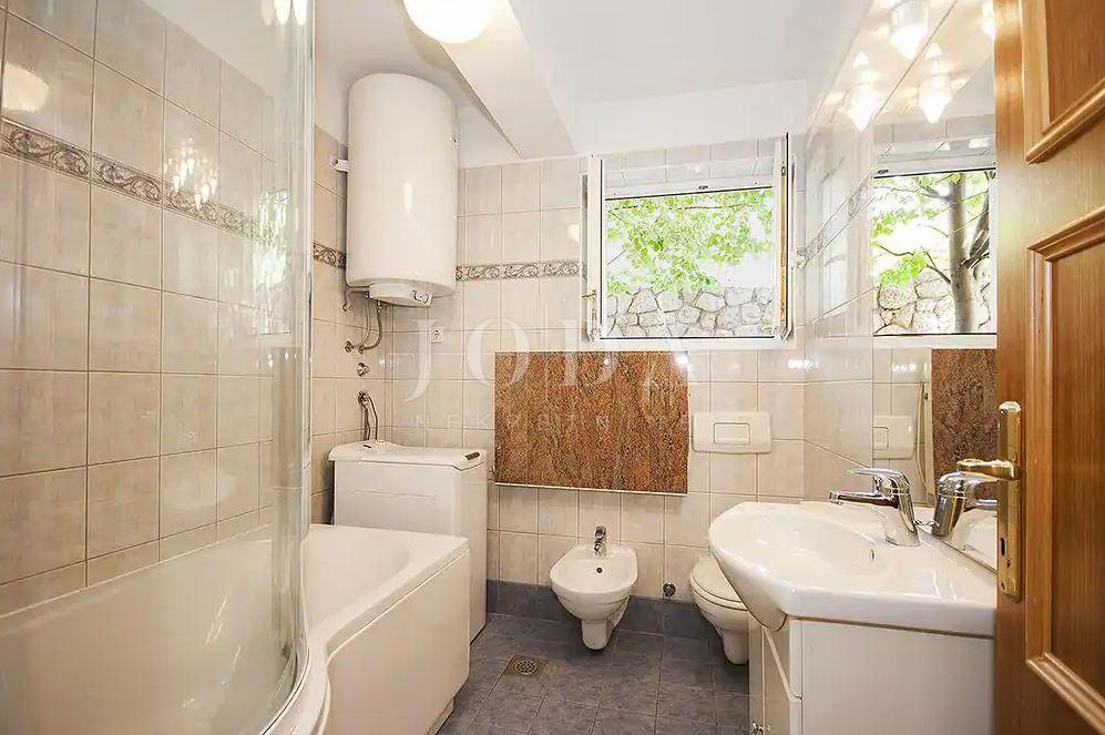 Novi Vinodolski casa con piscina