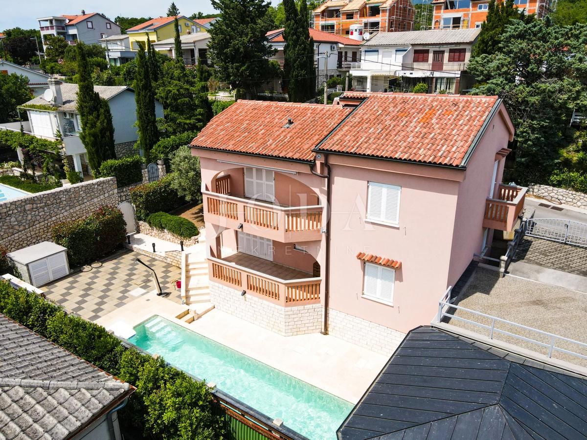 Novi Vinodolski casa con piscina