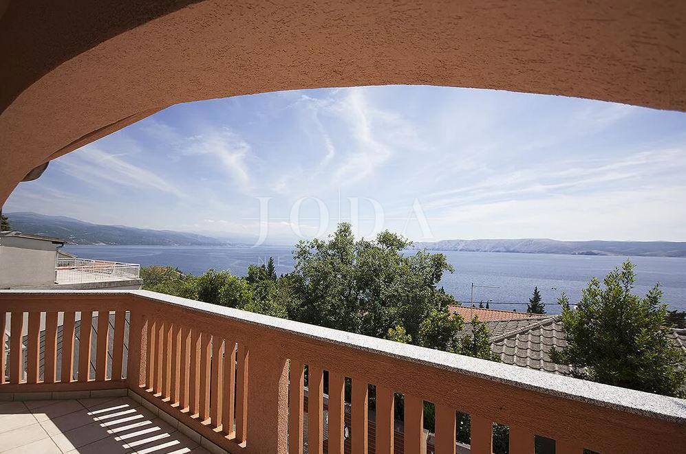 Novi Vinodolski casa con piscina