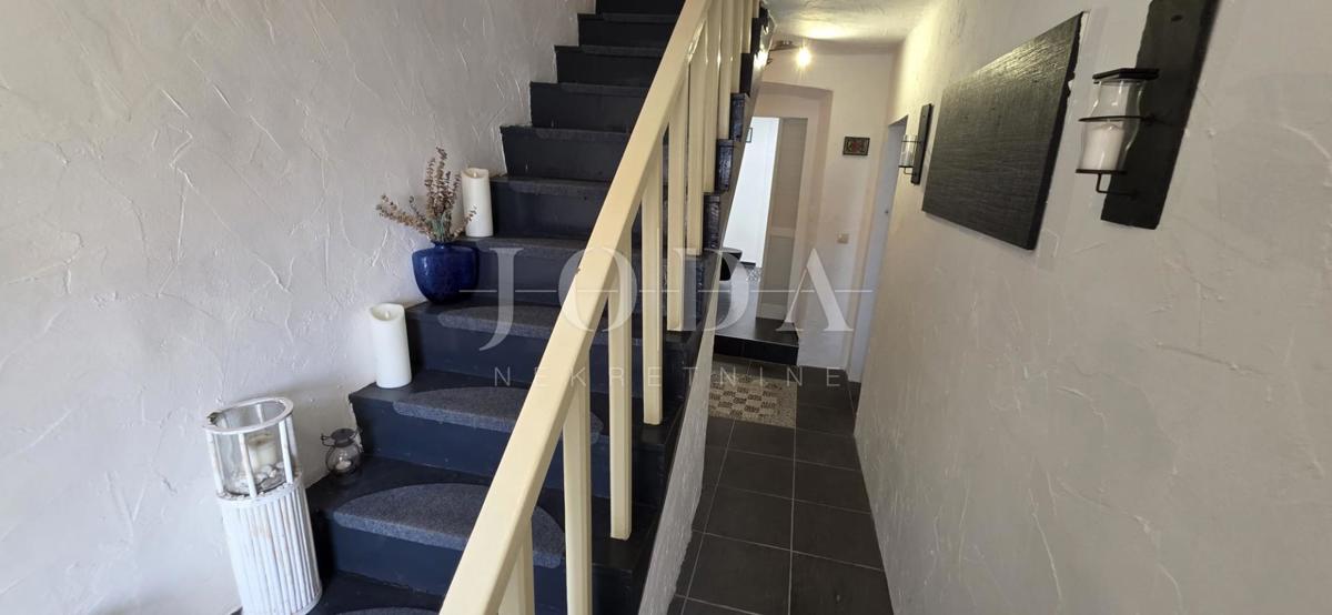 Crikvenica, casa a schiera in ottima posizione