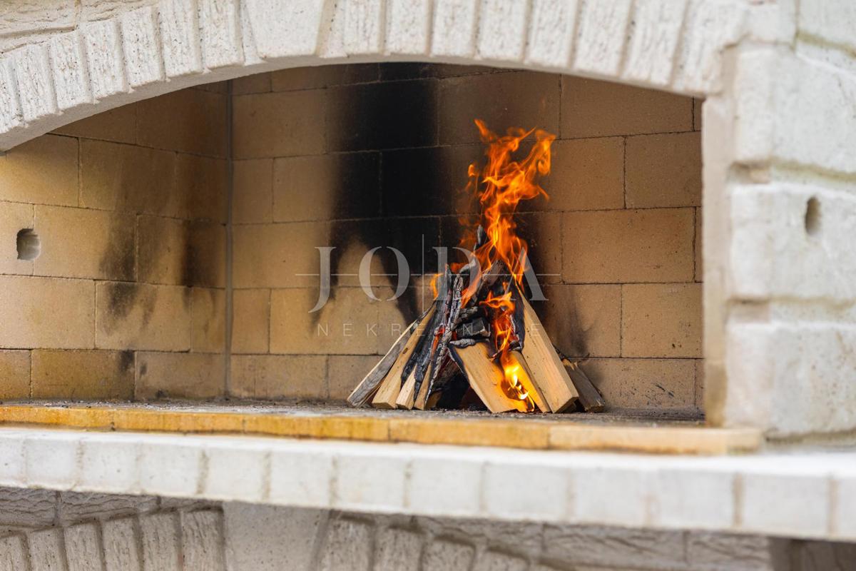 Casa con giardino e vista mare!
