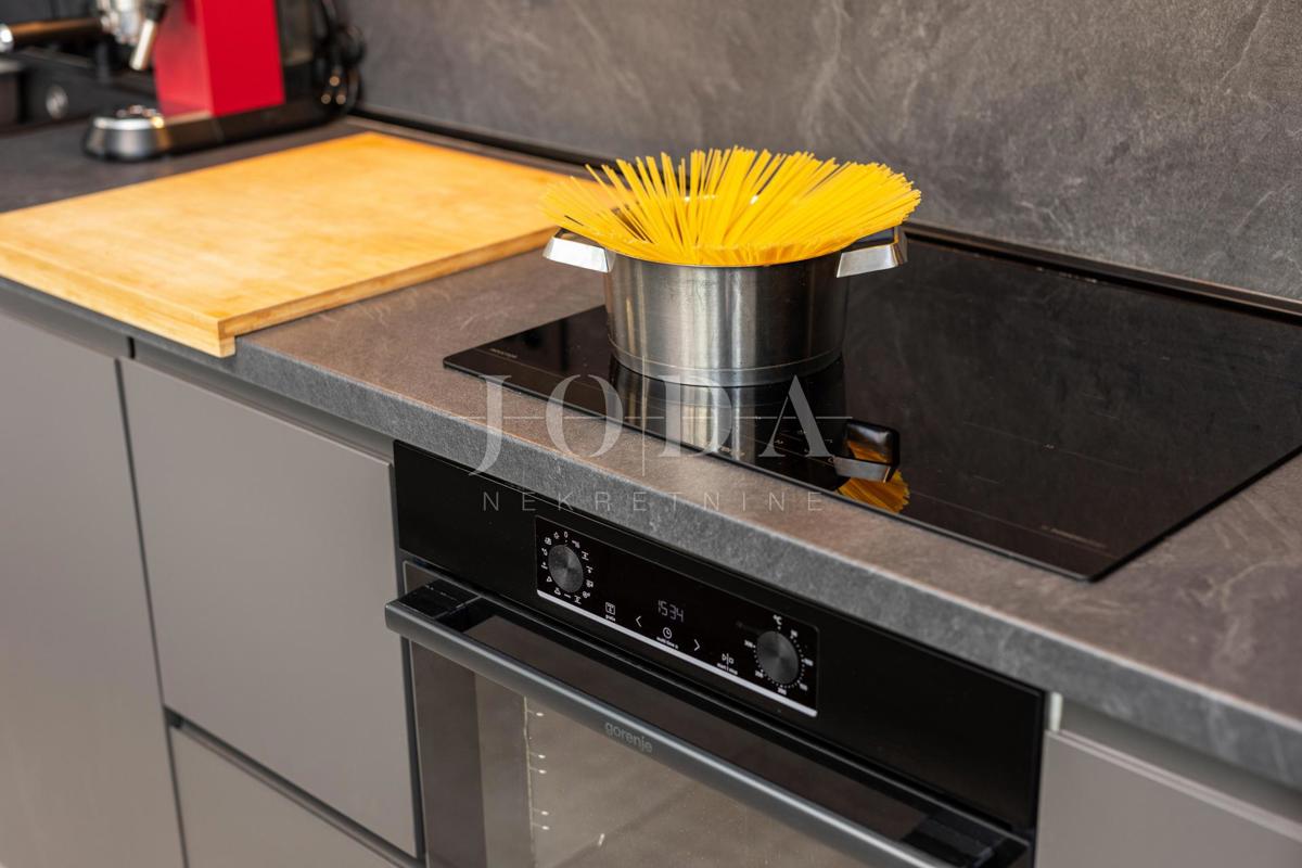 Casa con giardino e vista mare!