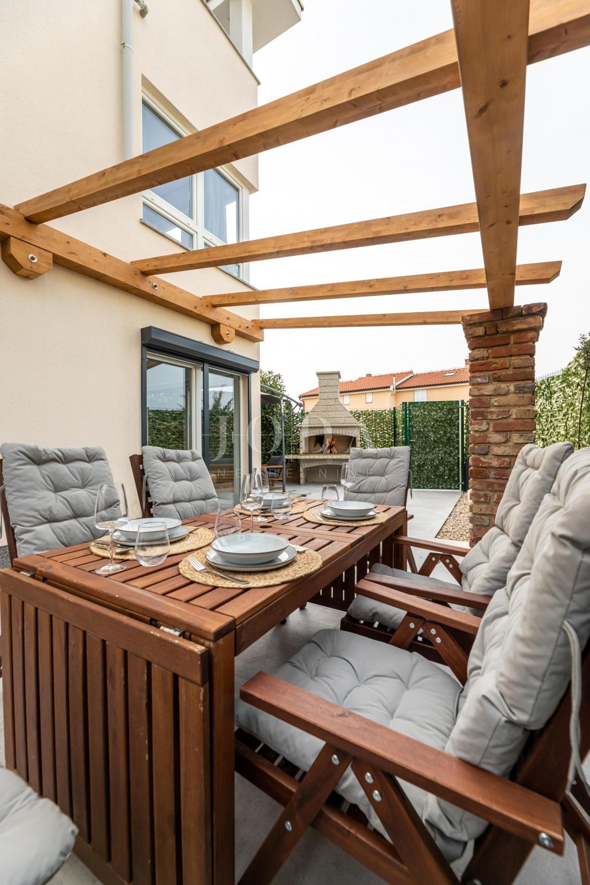 Casa con giardino e vista mare!