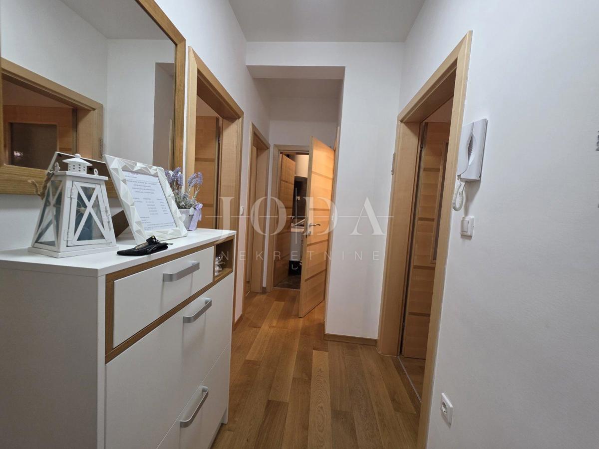 Crikvenica, appartamento al piano terra in ottima posizione