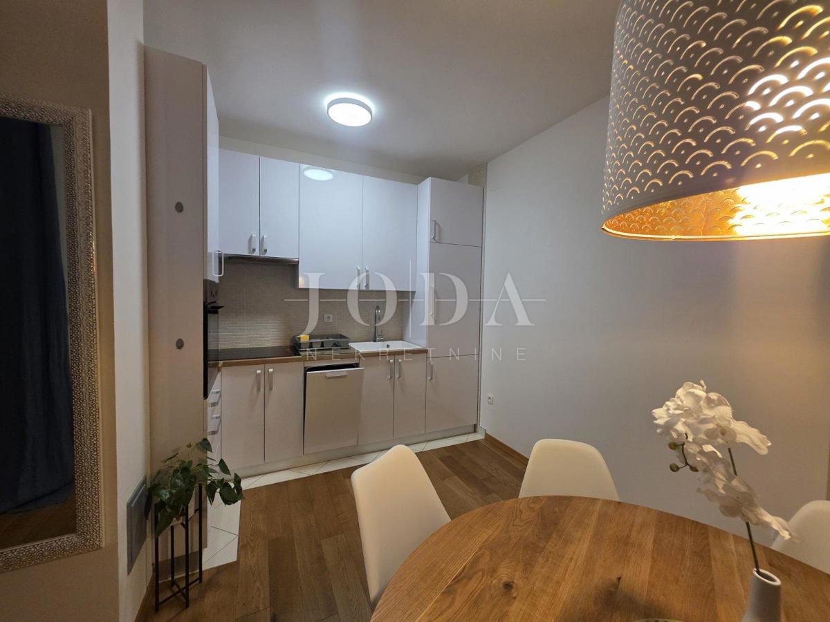 Crikvenica, appartamento al piano terra in ottima posizione