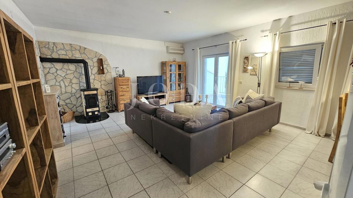 Casa Klenovica, Novi Vinodolski, 100m2