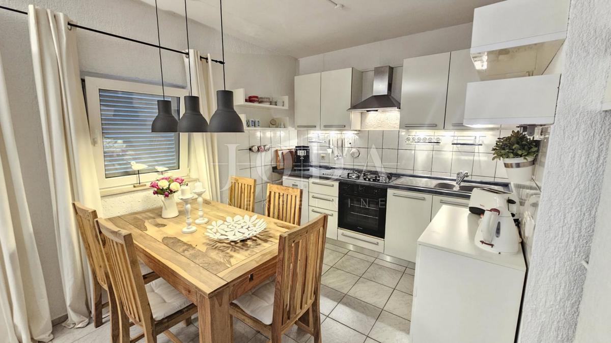 Casa Klenovica, Novi Vinodolski, 100m2