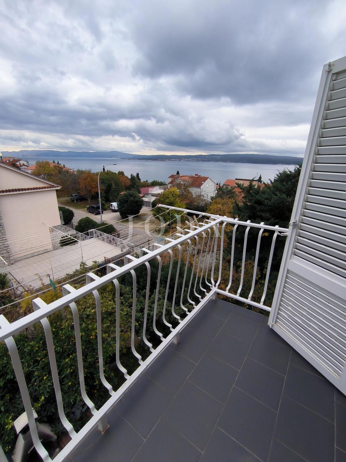 Appartamento vicino al mare con 2 balconi