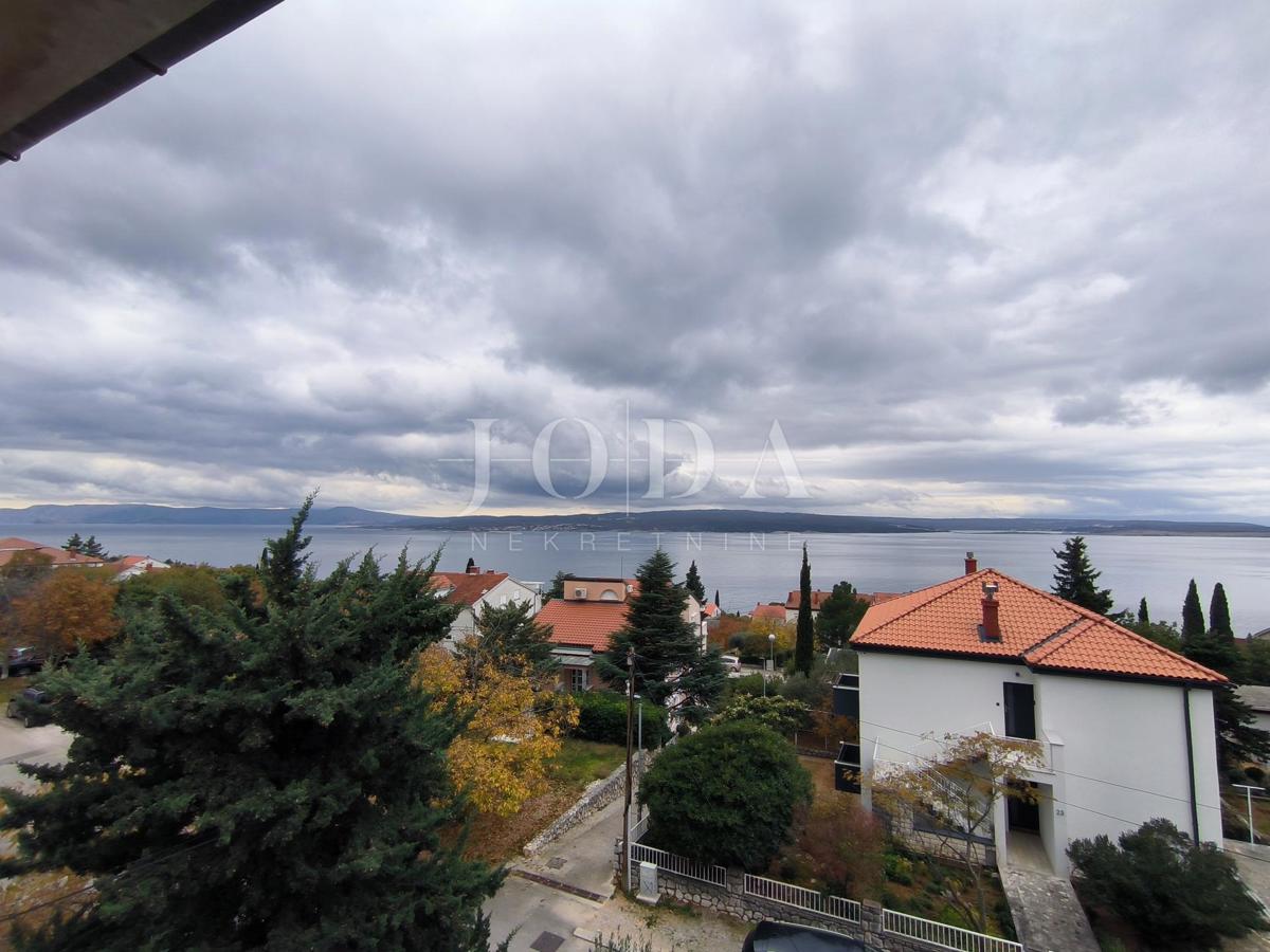 Appartamento vicino al mare con 2 balconi