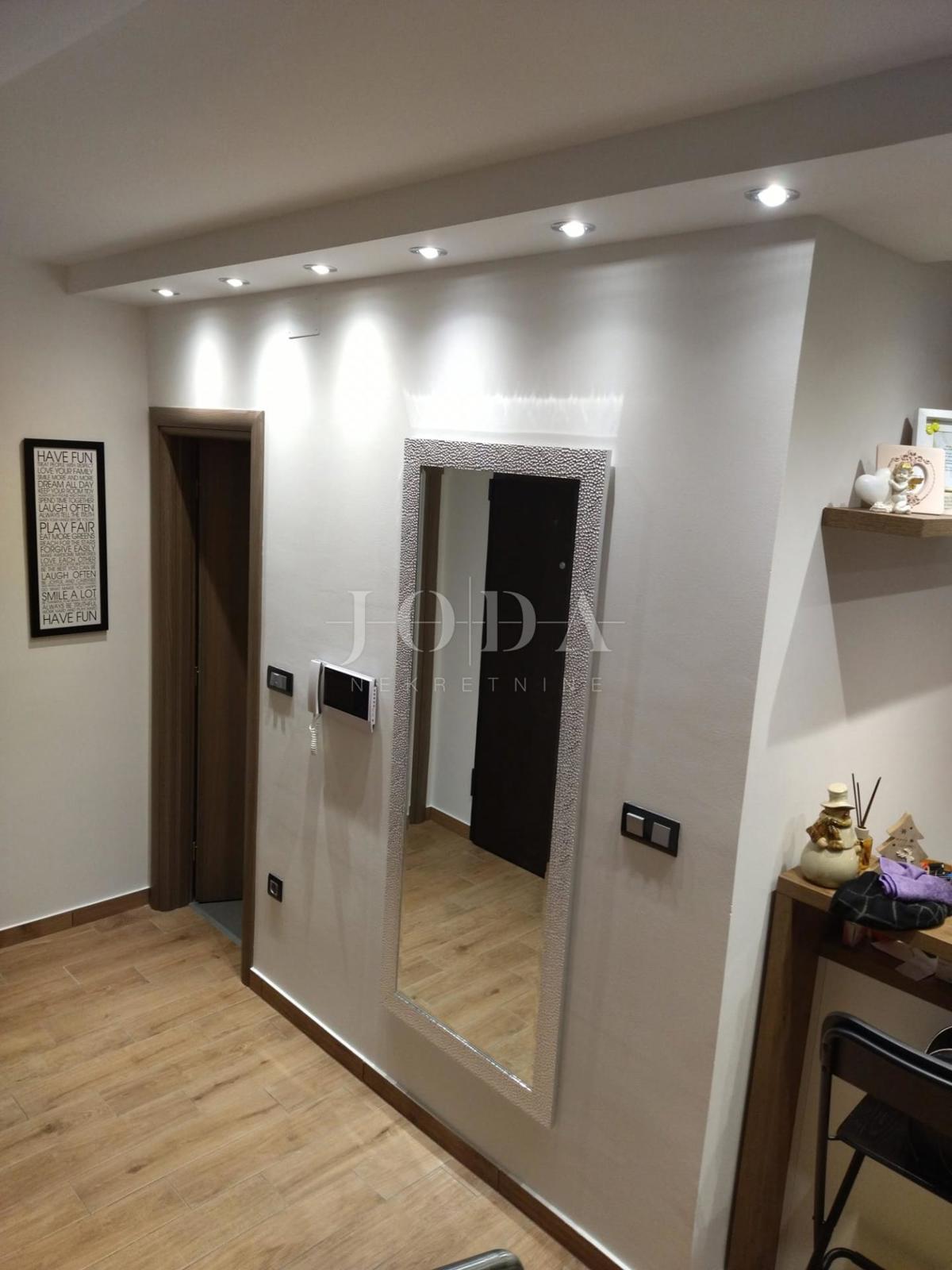 Moderno appartamento duplex con due terrazze e vista aperta sul Golfo del Quarnaro