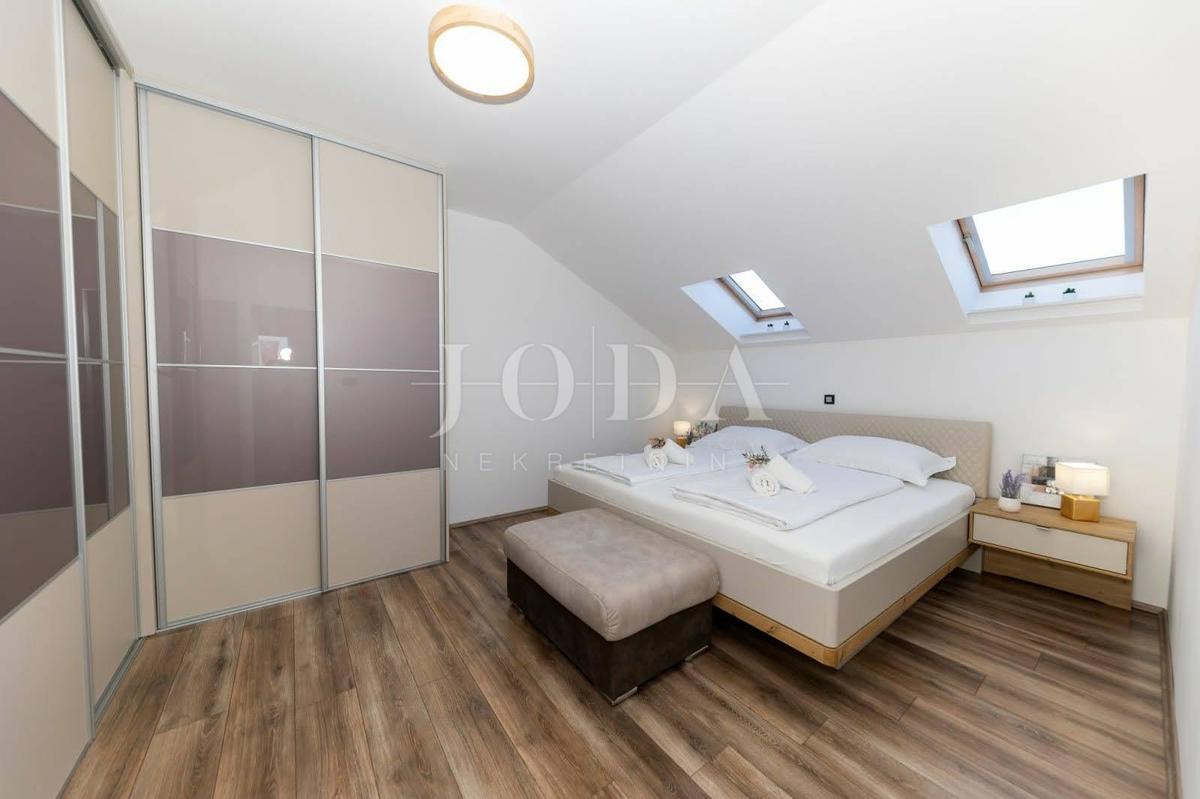 Moderno appartamento duplex con due terrazze e vista aperta sul Golfo del Quarnaro