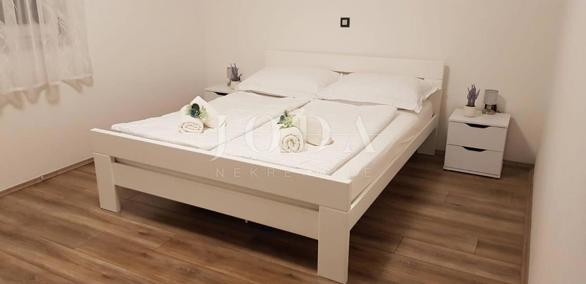 Moderno appartamento duplex con due terrazze e vista aperta sul Golfo del Quarnaro