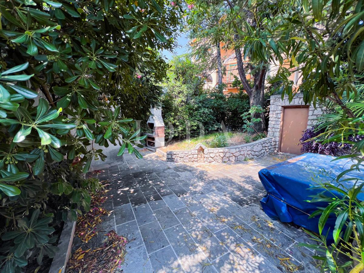 Appartamento in vendita a Selce, ottima posizione e vista mare