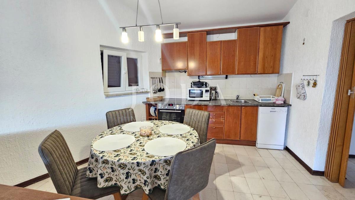 Appartamento in vendita a Selce, ottima posizione e vista mare