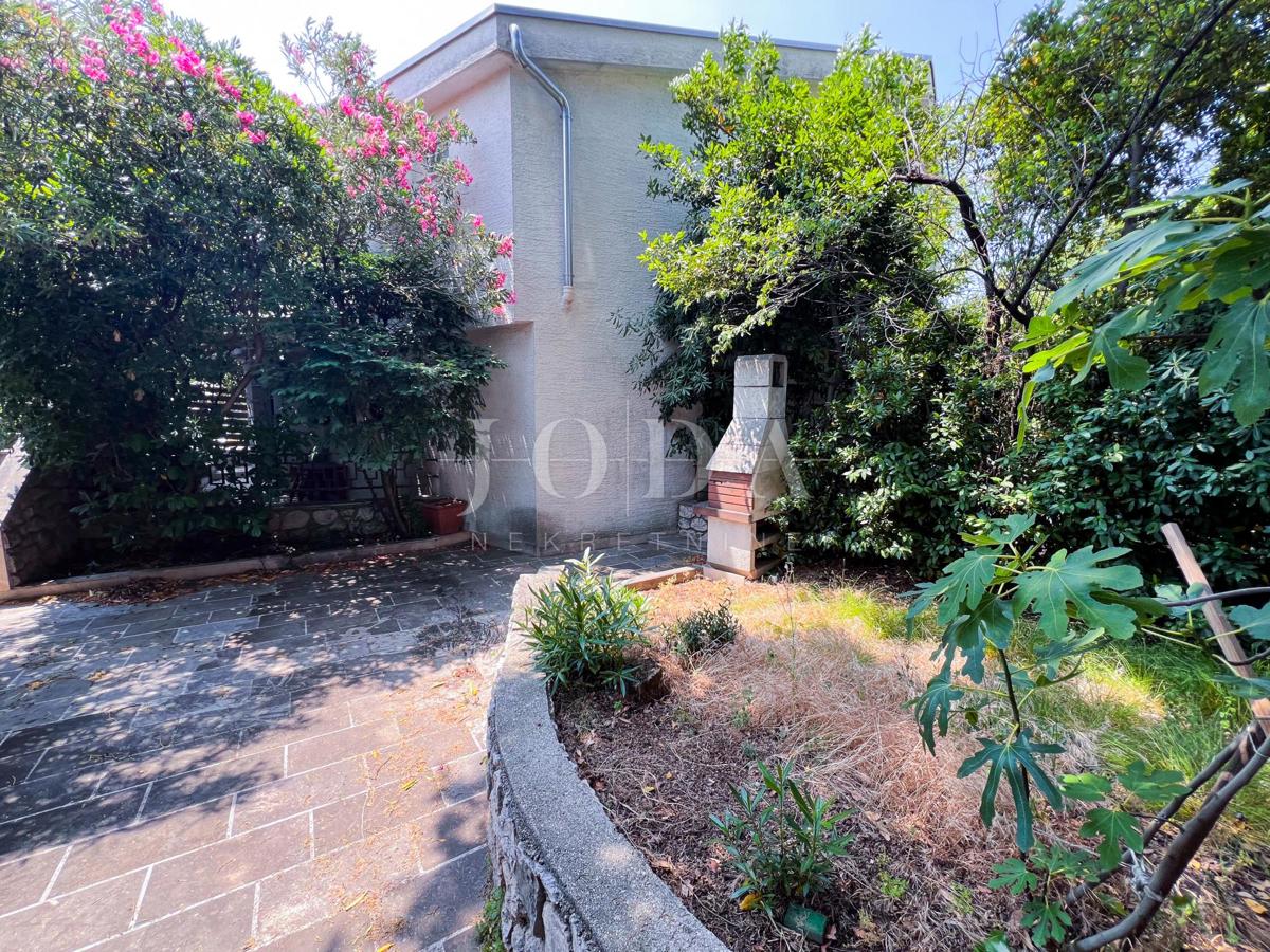 Appartamento in vendita a Selce, ottima posizione e vista mare