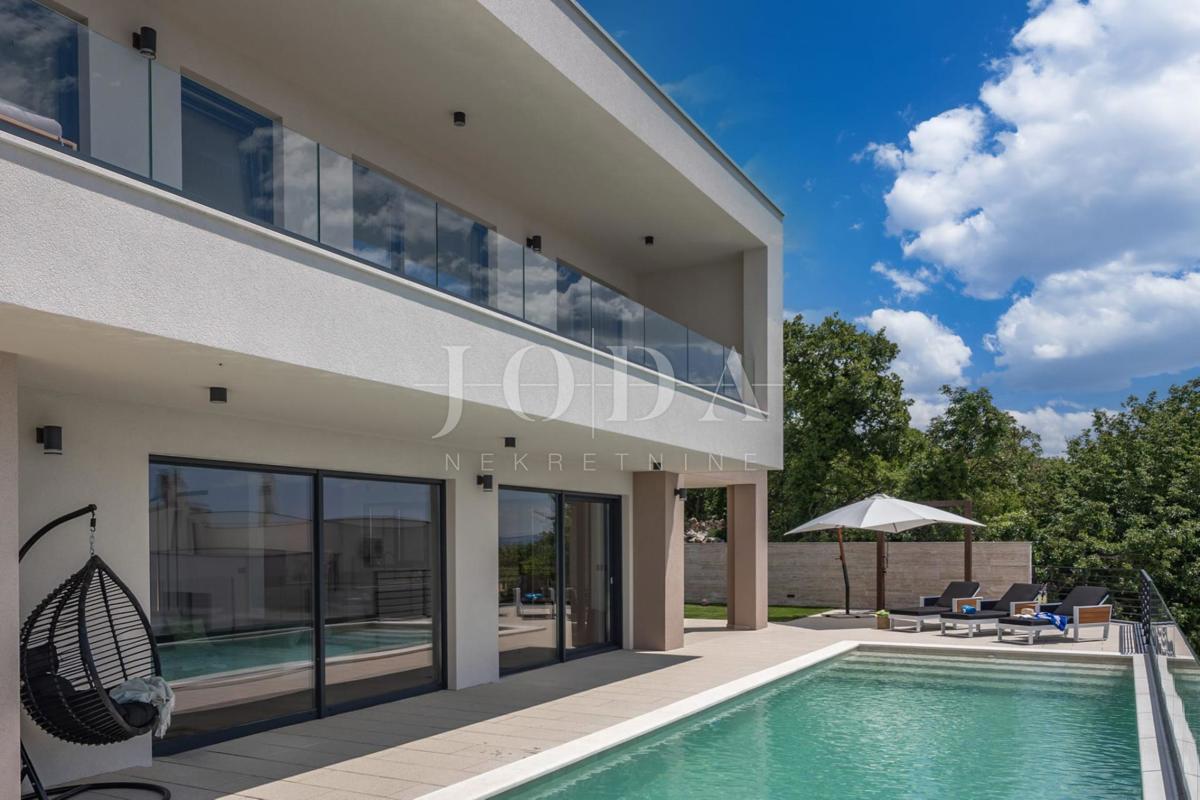 Casa Kostrena Sveta Lucija, Kostrena, 295,95m2