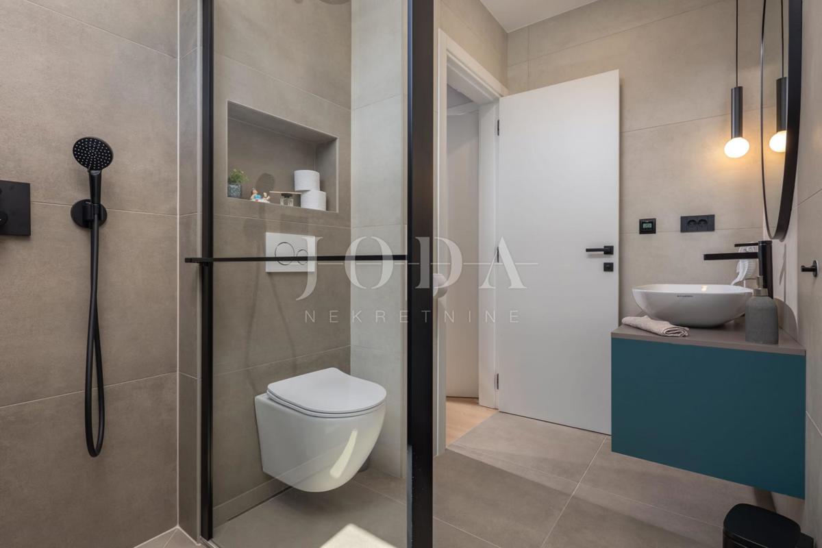 Casa Kostrena Sveta Lucija, Kostrena, 295,95m2