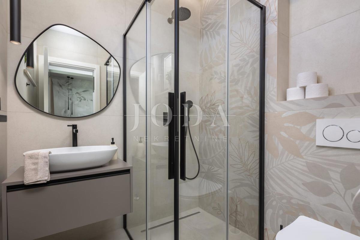 Casa Kostrena Sveta Lucija, Kostrena, 295,95m2